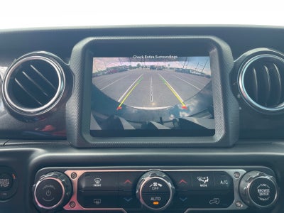 2020 Jeep Wrangler Unlimited Sahara Altitude