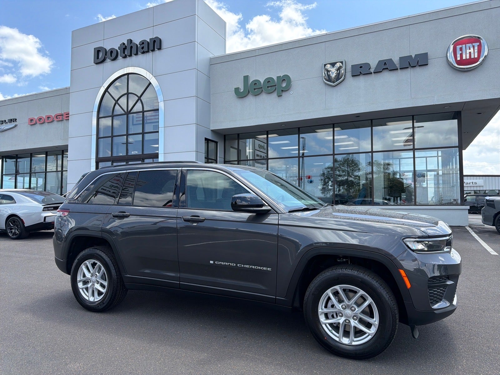 2026 Jeep Grand Cherokee Laredo X