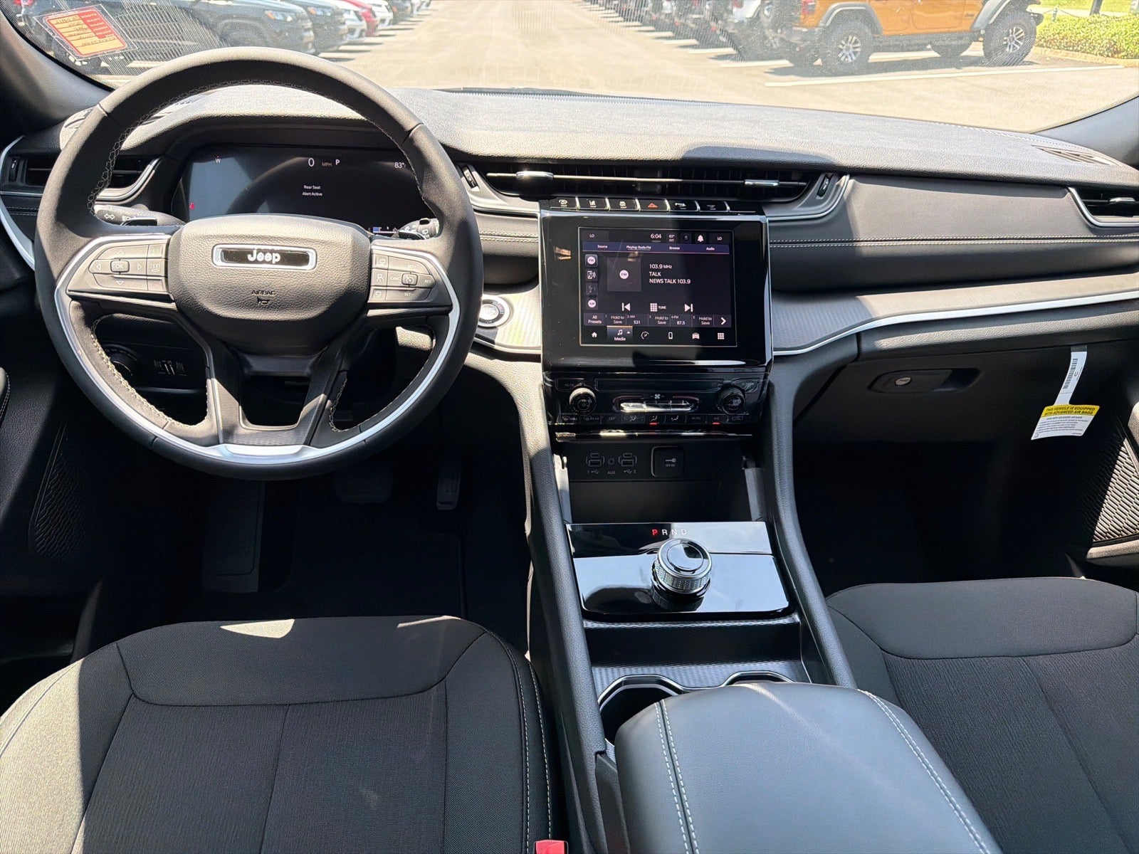 2026 Jeep Grand Cherokee Laredo