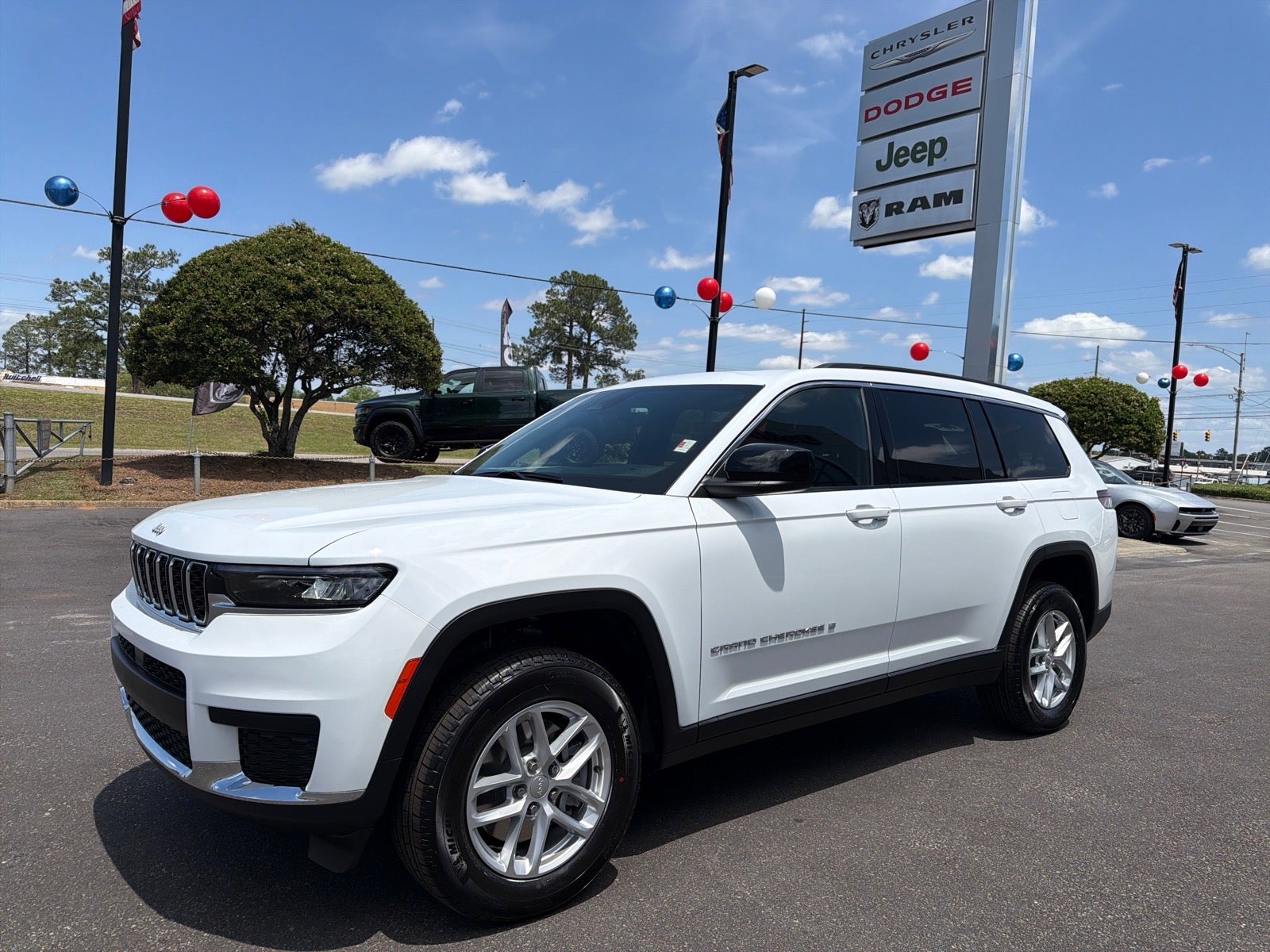 2026 Jeep Grand Cherokee Laredo X