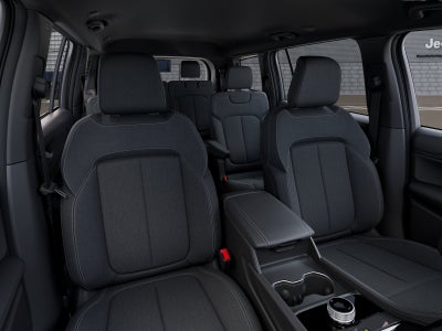 2026 Jeep Grand Cherokee Laredo