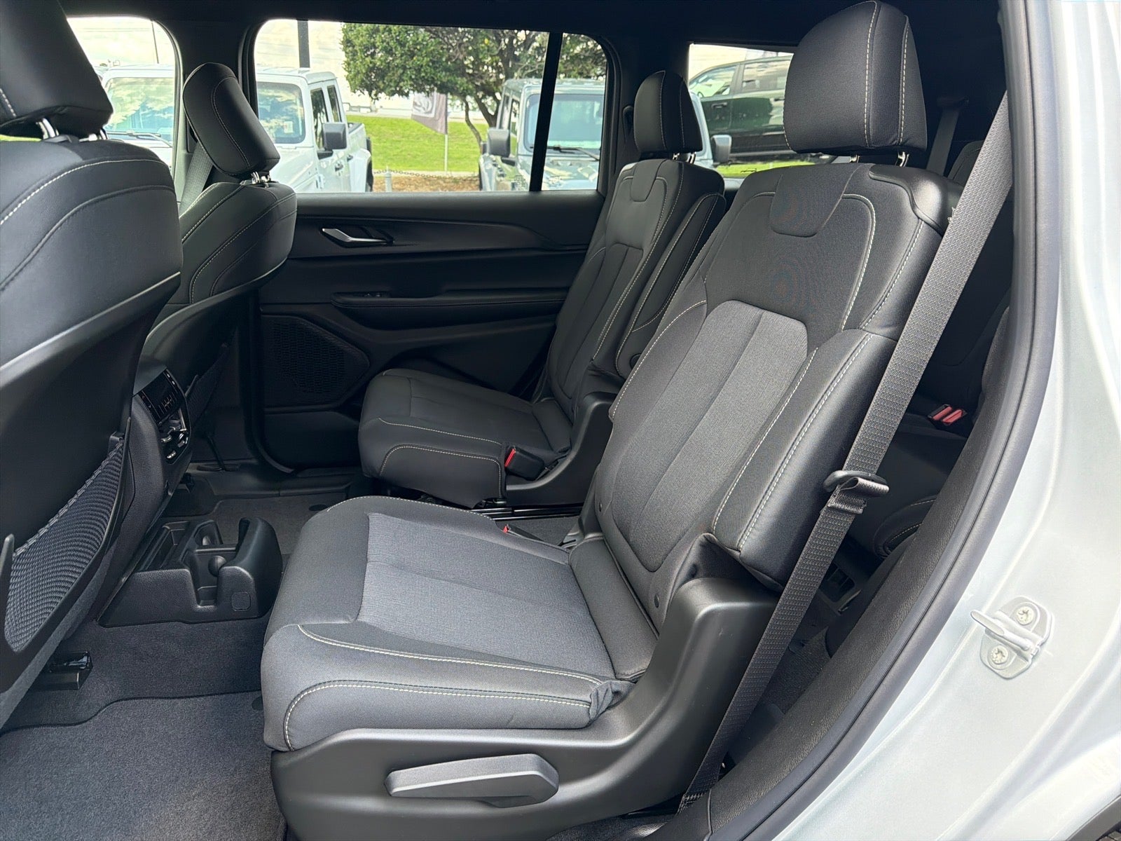 2026 Jeep Grand Cherokee Laredo X