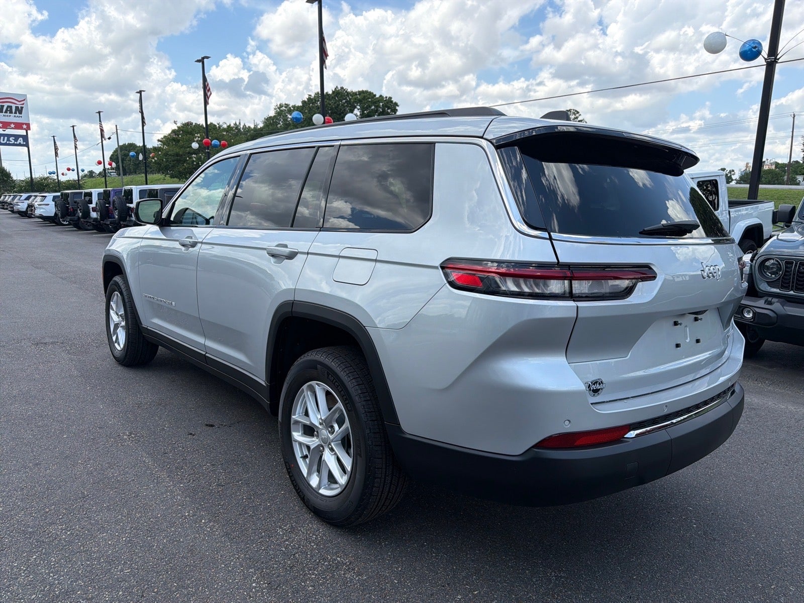 2026 Jeep Grand Cherokee Laredo X