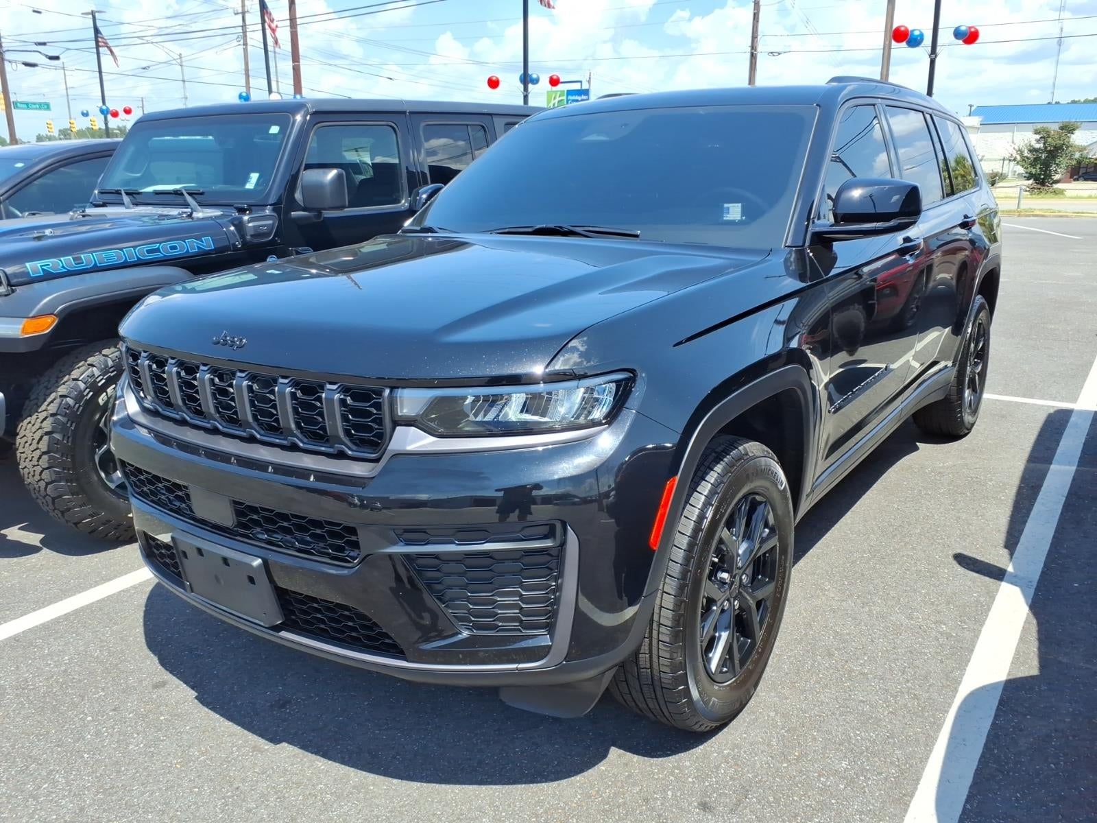 2026 Jeep Grand Cherokee L Laredo Altitude