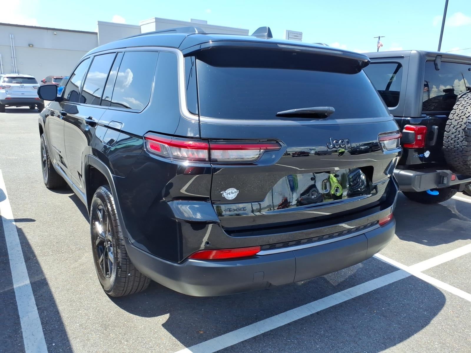 2026 Jeep Grand Cherokee L Laredo Altitude