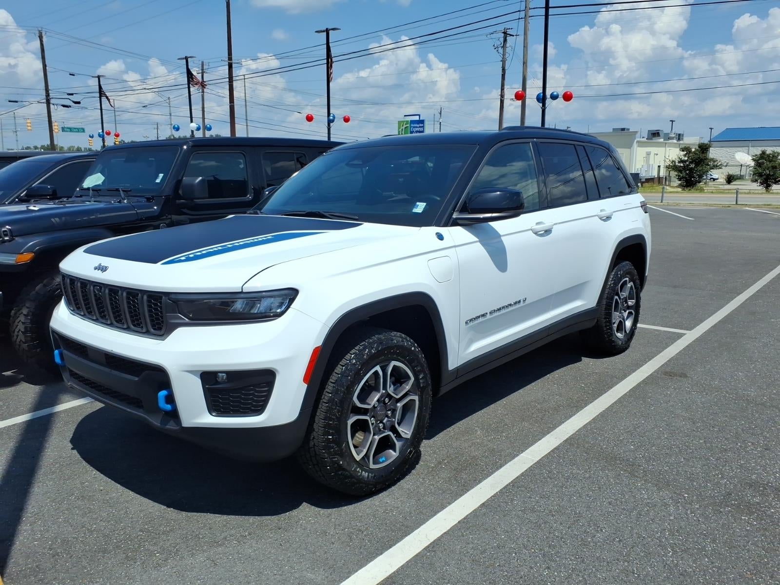 2022 Jeep Grand Cherokee 4xe Trailhawk