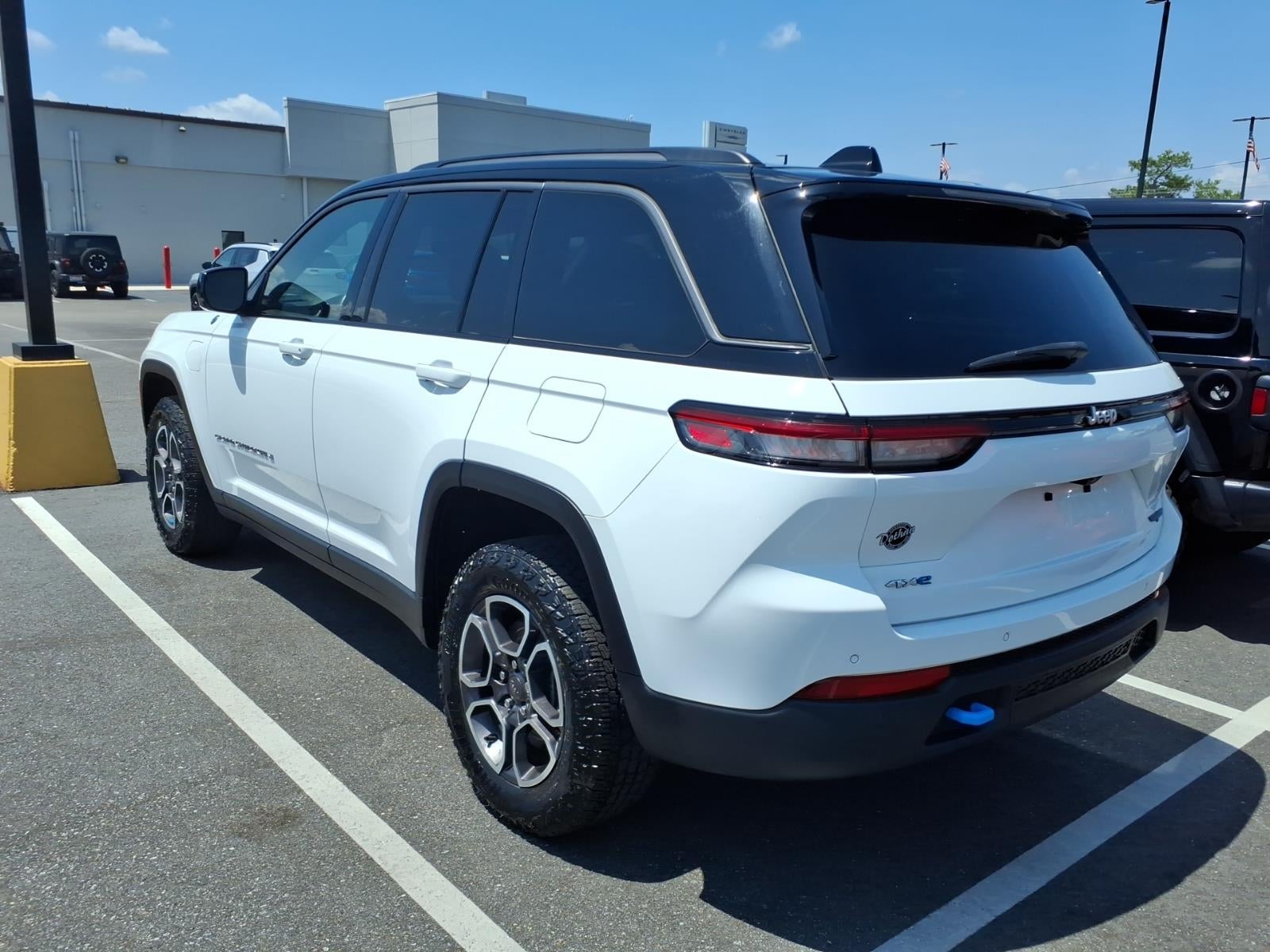 2022 Jeep Grand Cherokee 4xe Trailhawk