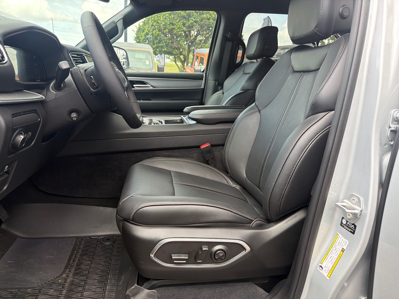 2026 Jeep Grand Wagoneer Upland