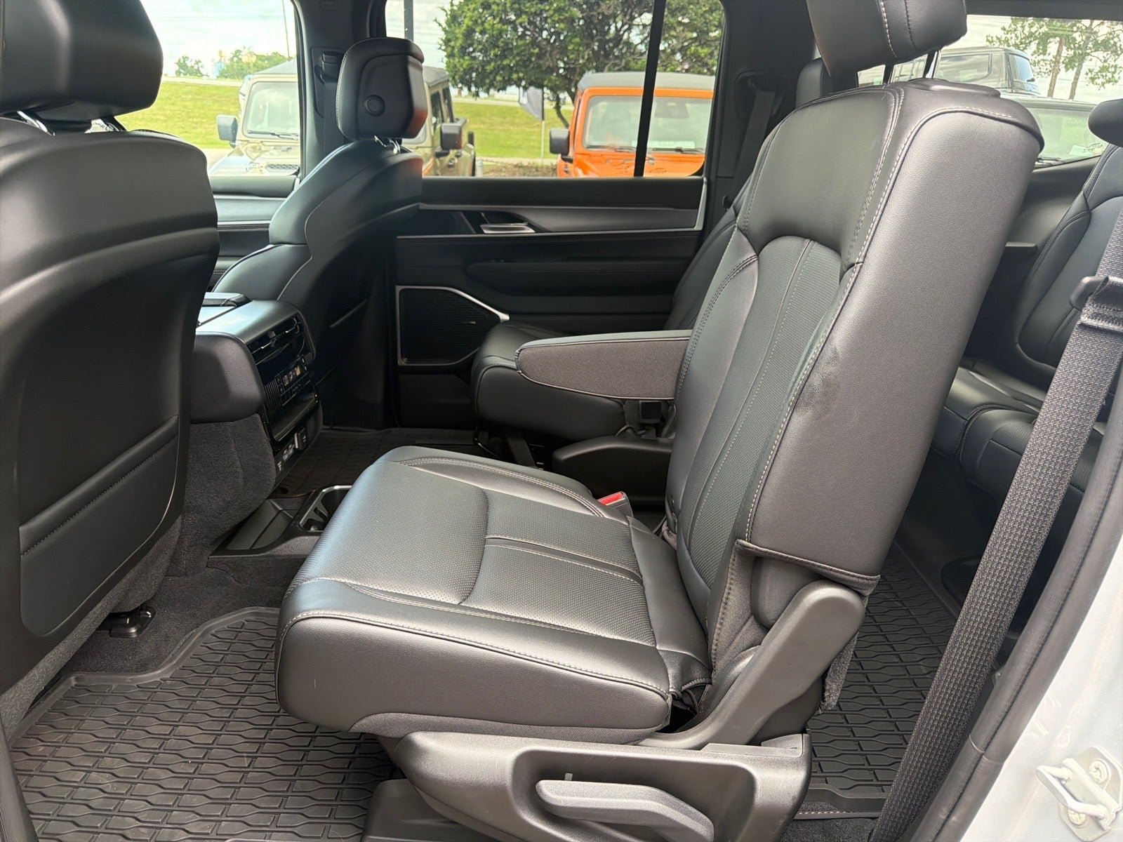 2026 Jeep Grand Wagoneer Upland