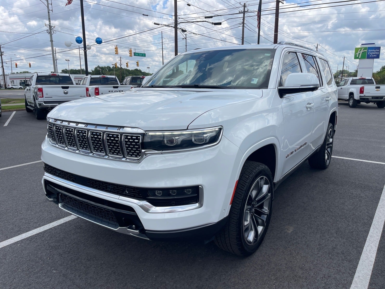 2022 Jeep Grand Wagoneer Series III 4WD's photo