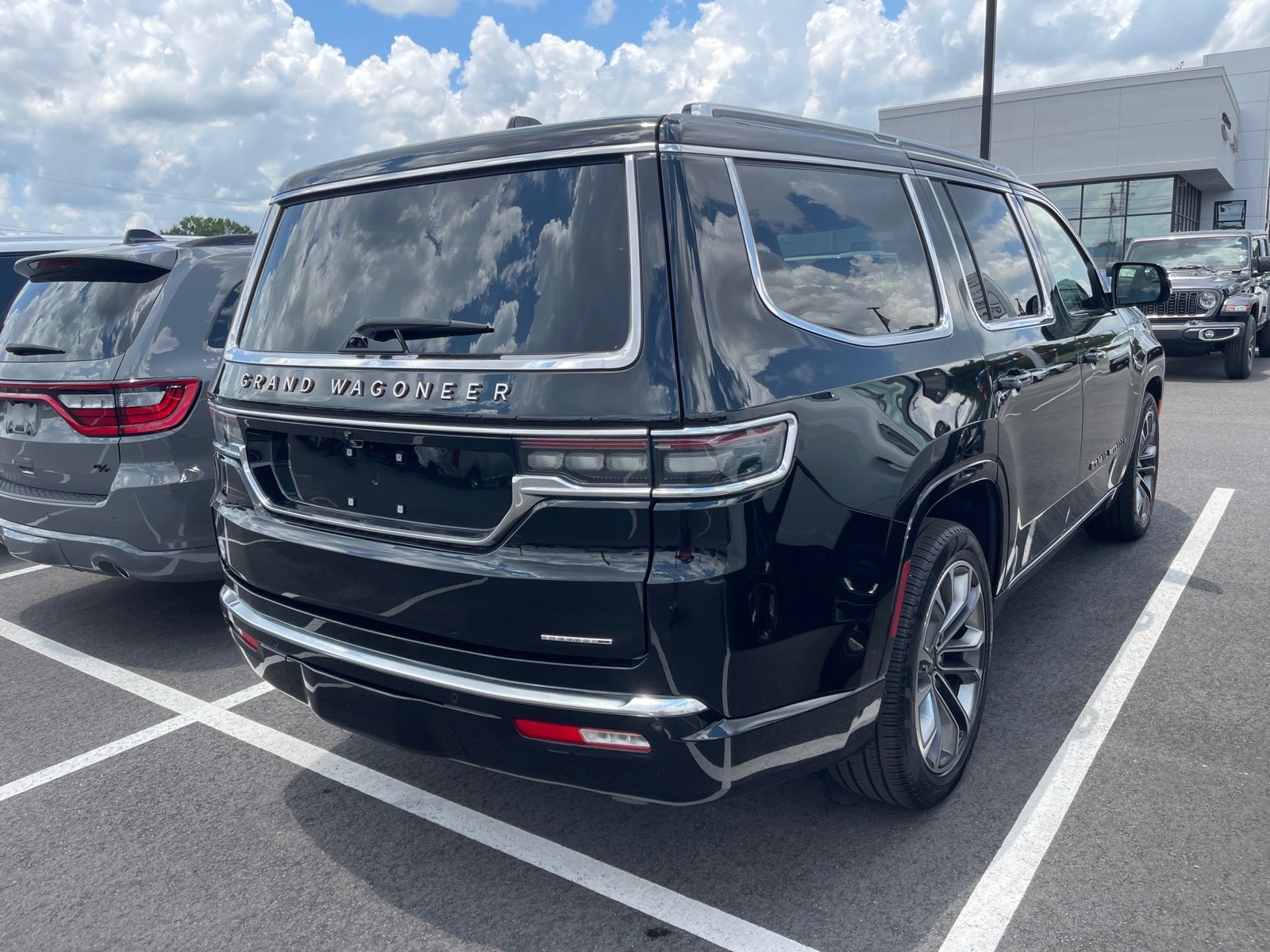 2024 Jeep Grand Wagoneer Series III