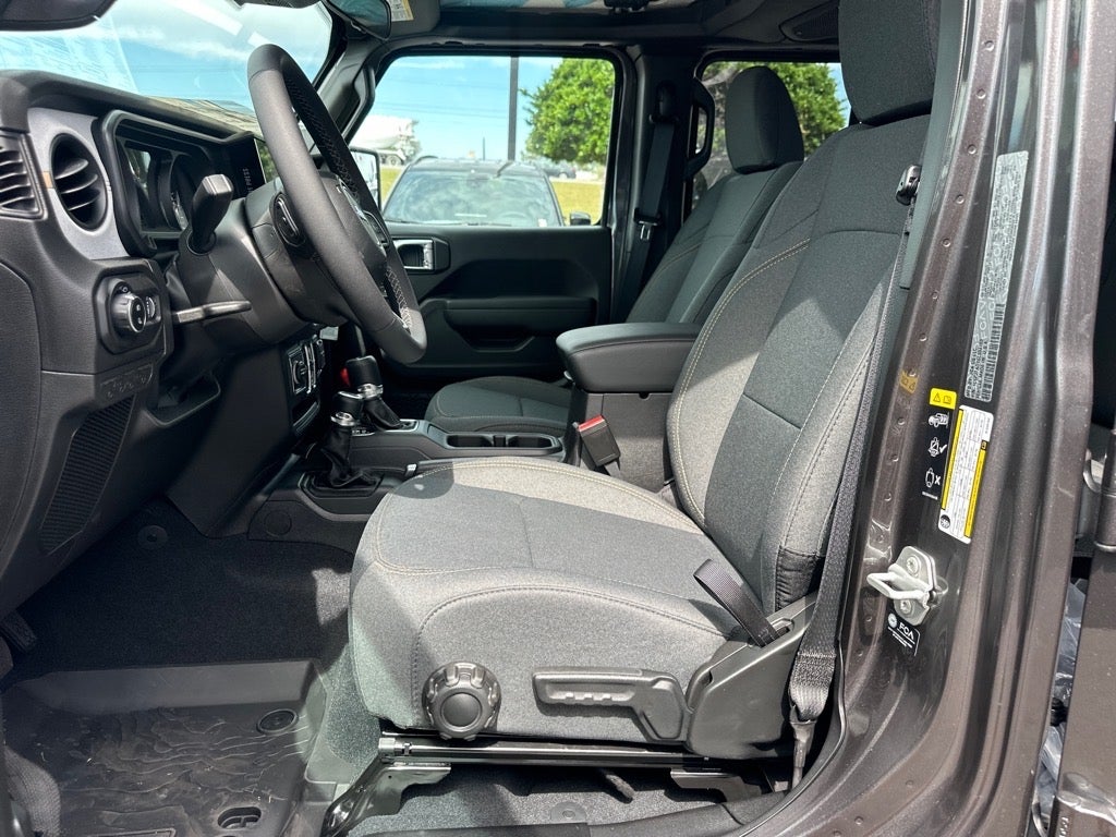 2025 Jeep Gladiator Sport S