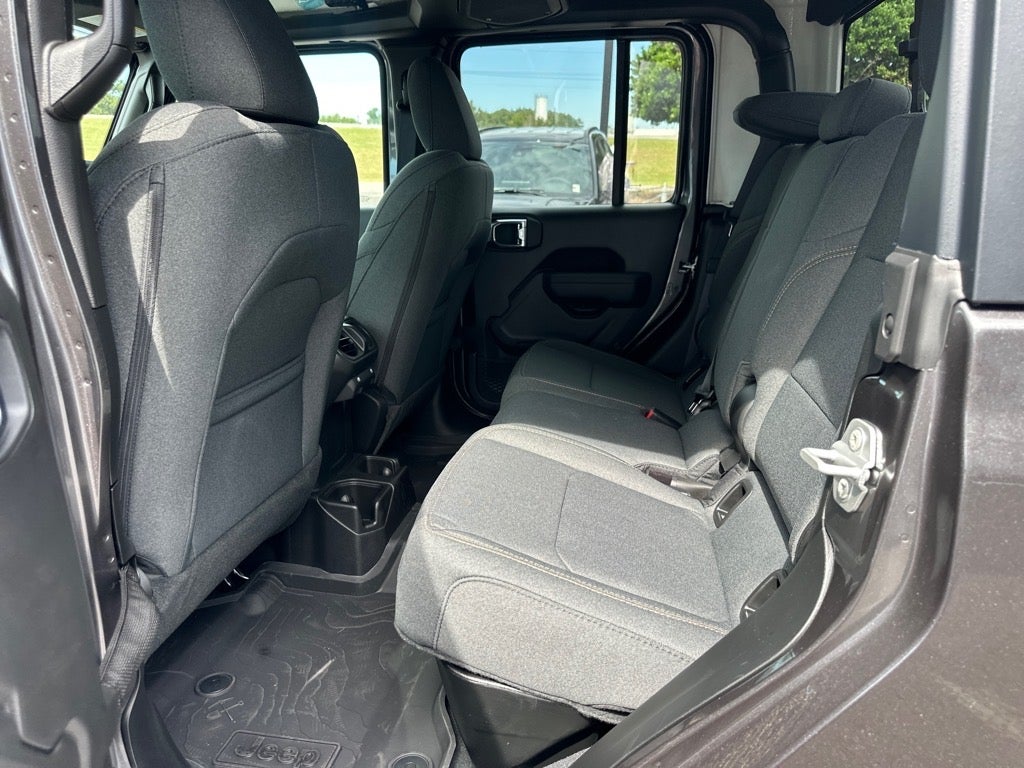 2025 Jeep Gladiator Sport S