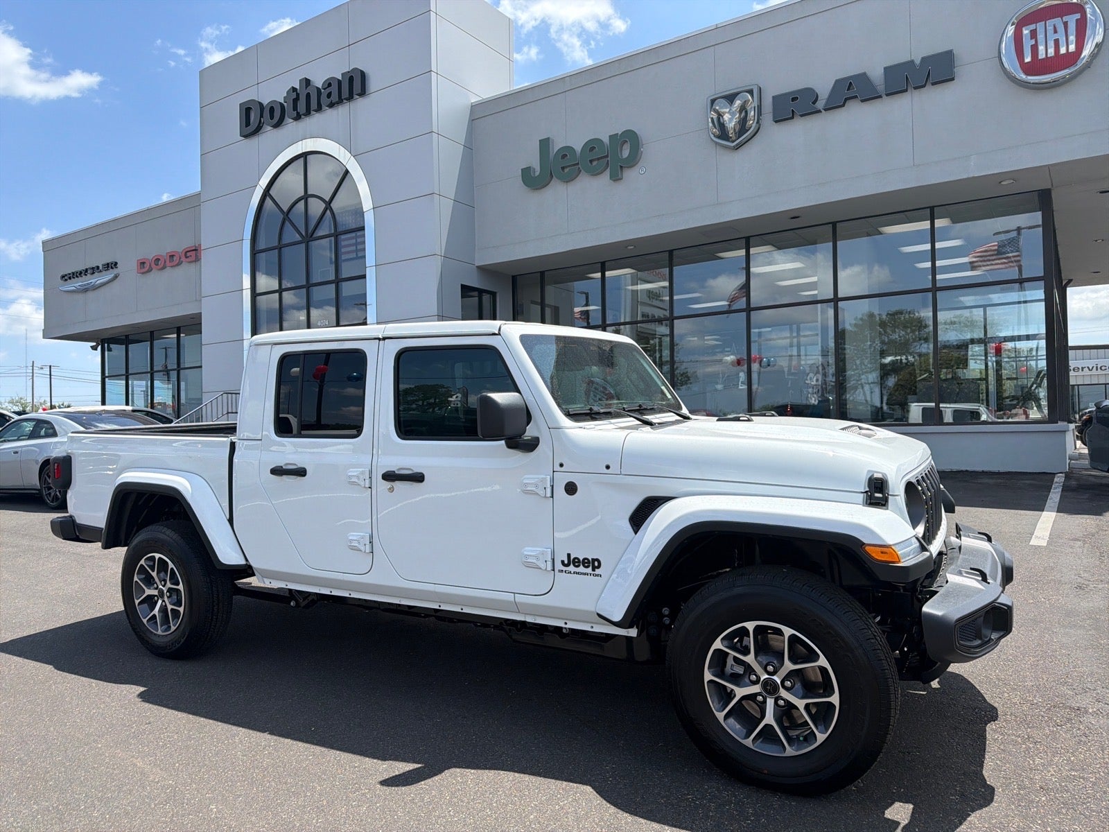 2026 Jeep Gladiator Sport S Auto's photo