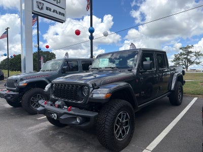 2026 Jeep Gladiator Shadow Ops