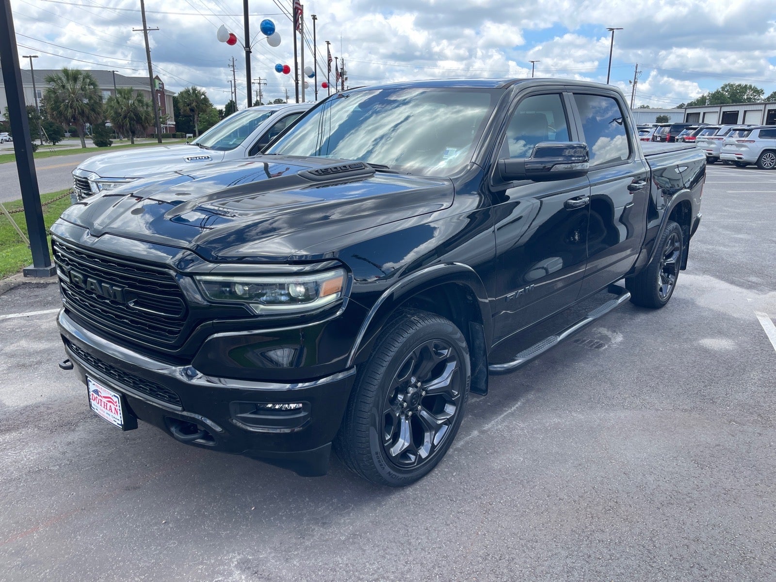2023 RAM 1500 Limited 4x4 Crew Cab 5'7's photo