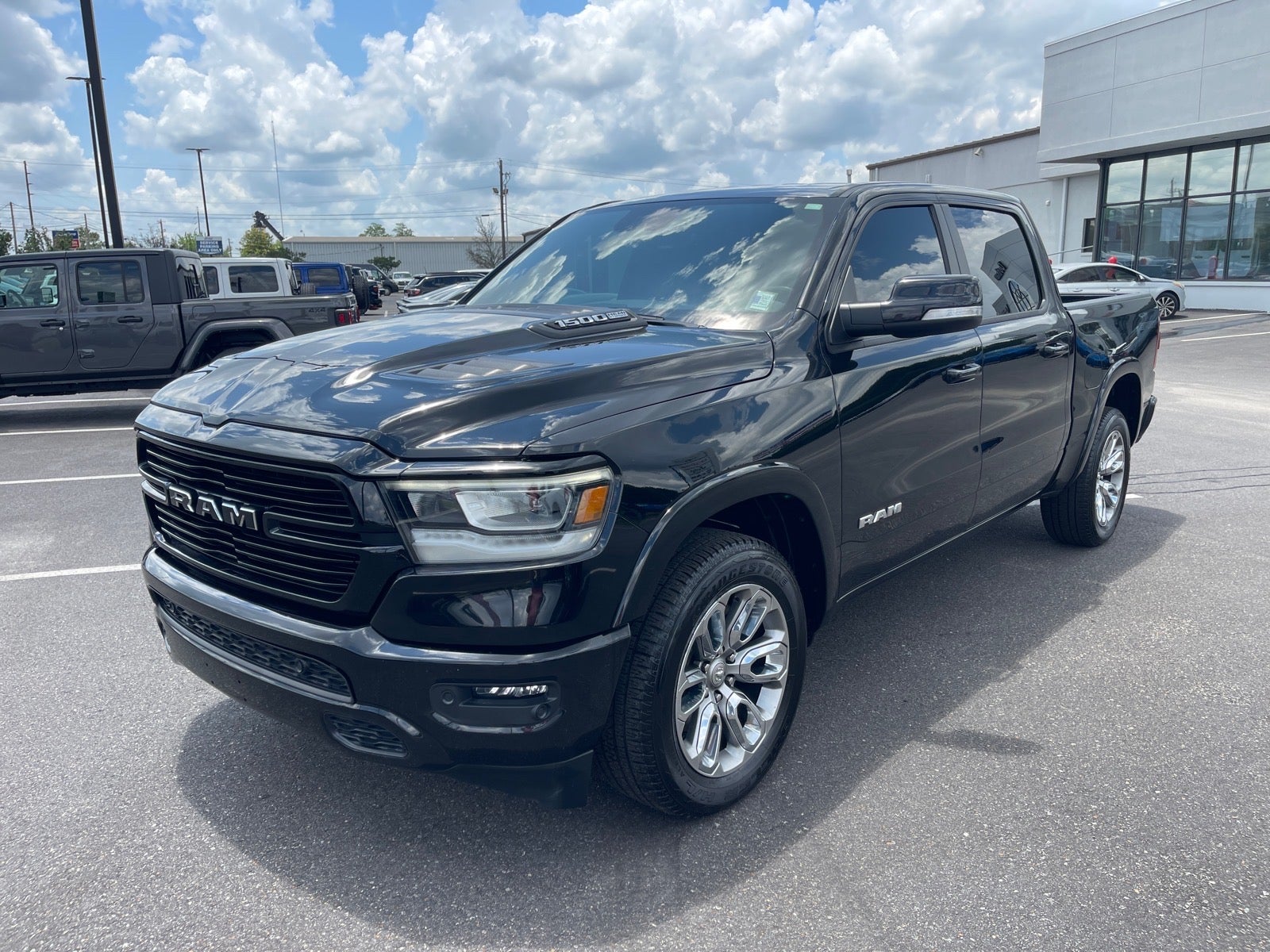 2021 RAM 1500 Laramie 4x4 Crew Cab 5'7's photo