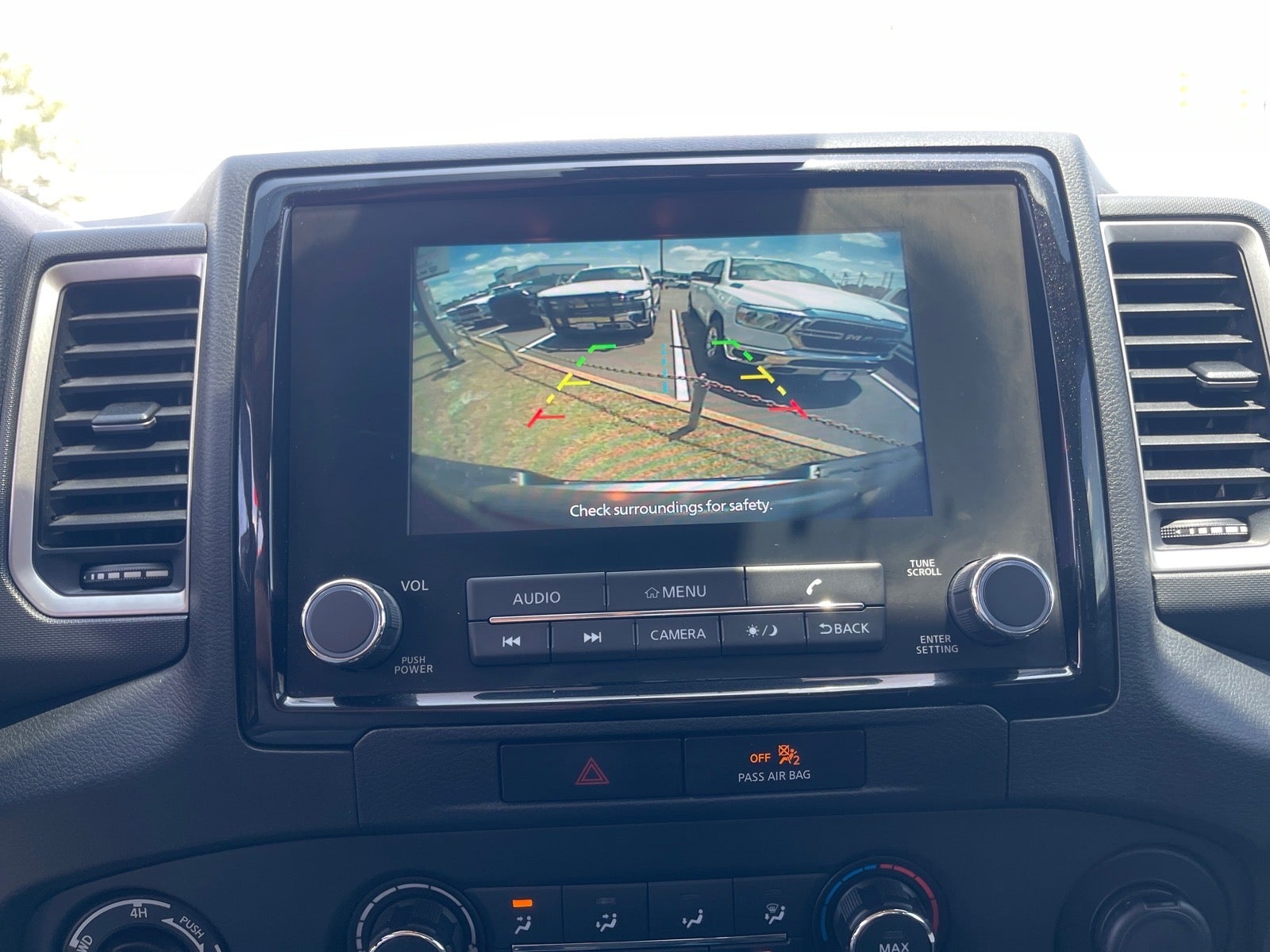 2022 Nissan Frontier SV