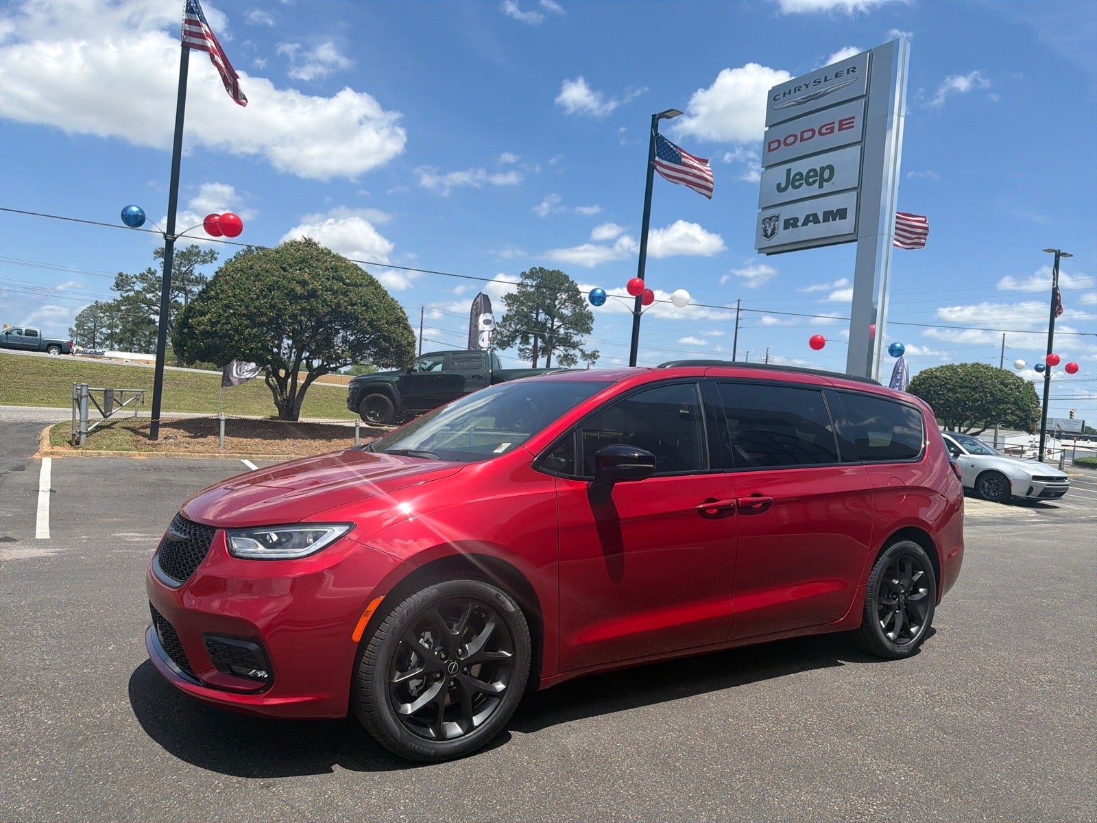 2026 Chrysler Pacifica Select