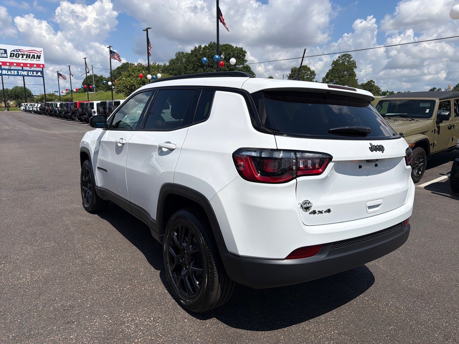 2026 Jeep Compass Latitude Altitude