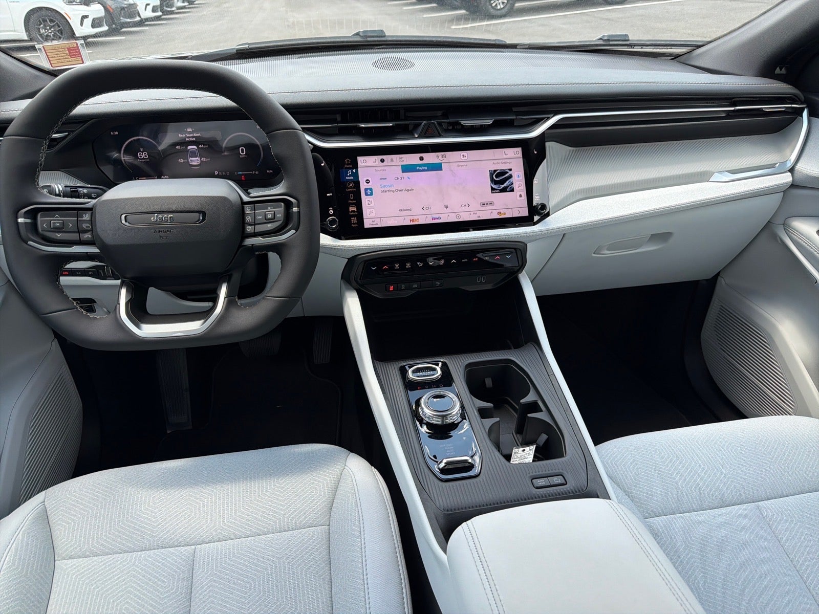 2026 Jeep Cherokee Laredo