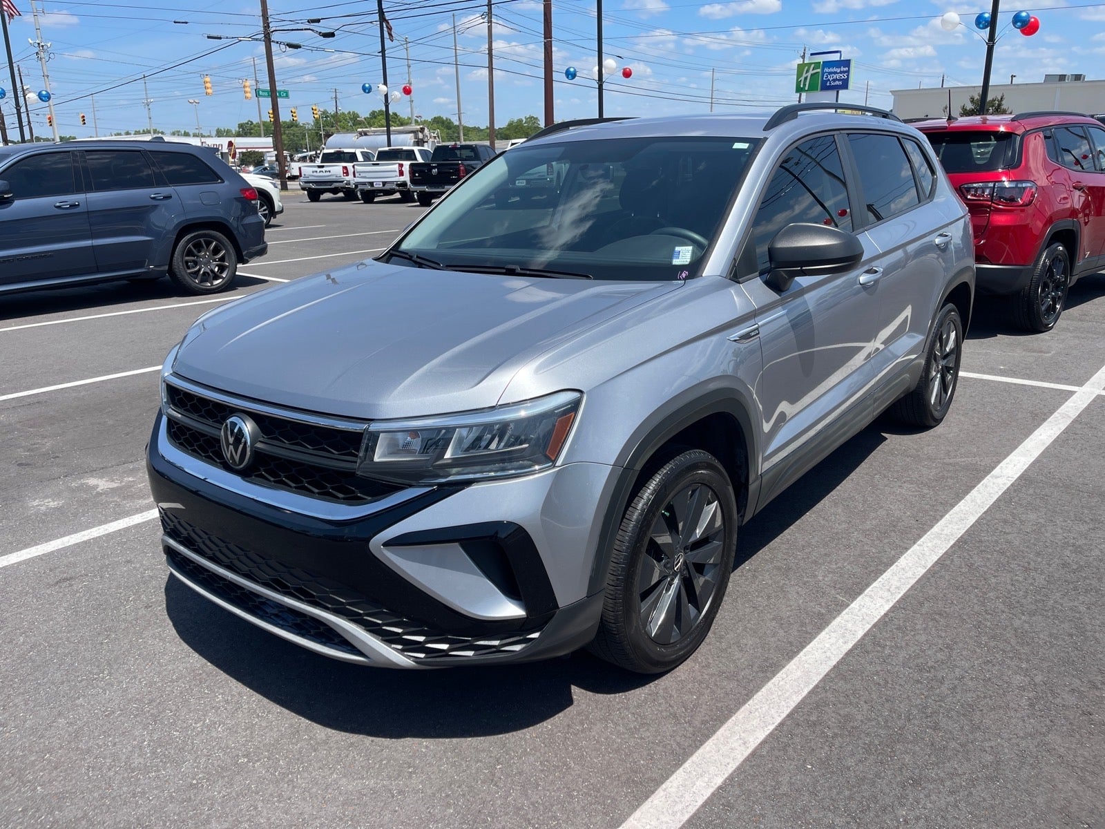 2022 Volkswagen Taos 1.5T S's photo